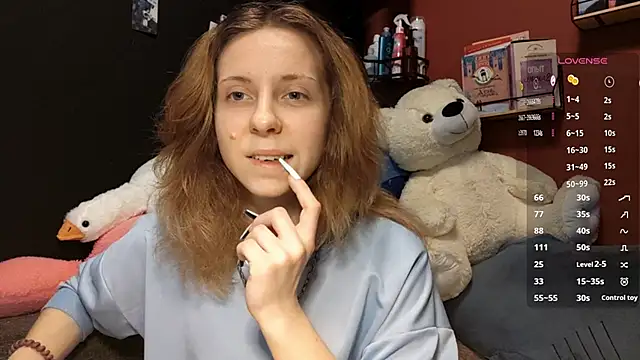 TiaraHenegan online show from February 12, 7:19 am