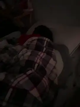 Leo Mia online show from February 7, 2:03 pm