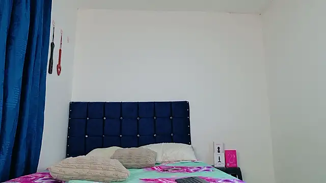 sweet posionx online show from March 6, 10:05 pm