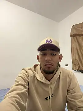 youngalexofficial online show from January 12, 2:40 am