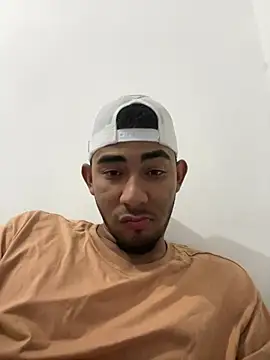 youngalexofficial online show from January 13, 5:44 am