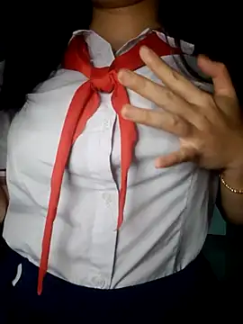 lina loveee online show from April 3, 5:08 pm
