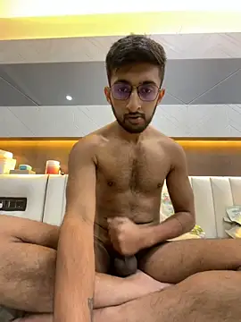 akash349797 online show from February 13, 10:48 am