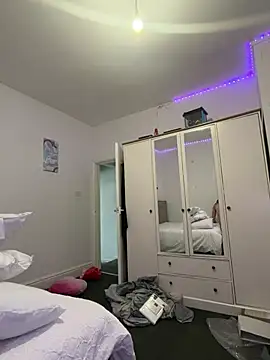 Marisa ass online show from March 11, 9:25 am