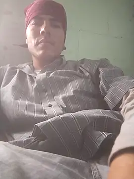 Snapshot of Mike_43 chatting on March 14, 8:37 pm Mike 43 online show from March 14, 8:37 pm