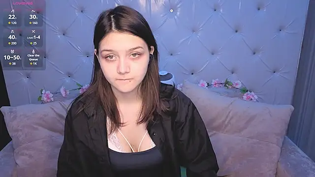 xxxnaughtyfoxyxxx online show from July 1, 5:24 pm