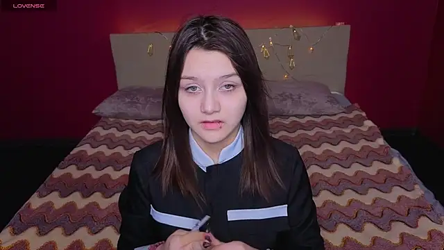 xxxnaughtyfoxyxxx online show from April 5, 11:06 am