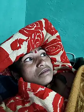 lodhi8080 online show from January 17, 11:52 pm