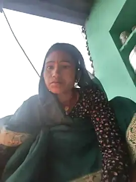 lodhi8080 online show from February 27, 1:06 am