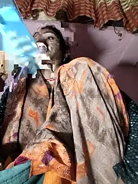 lodhi8080 online show from April 15, 10:32 pm