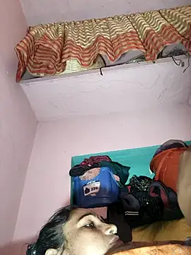 lodhi8080 online show from April 15, 9:26 am