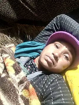 lodhi8080 online show from January 13, 1:59 pm