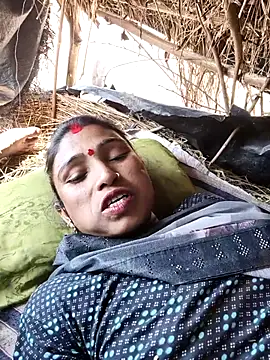 lodhi8080 online show from February 15, 6:14 am