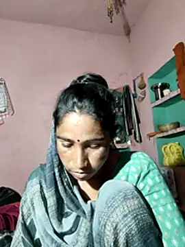 lodhi8080 online show from February 11, 11:26 pm