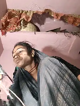 lodhi8080 online show from April 14, 8:47 pm