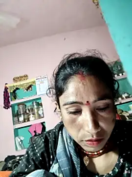 lodhi8080 online show from February 28, 11:15 pm