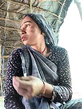 lodhi8080 online show from February 28, 5:40 am