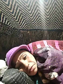 lodhi8080 online show from January 11, 10:27 pm