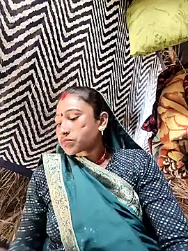 lodhi8080 online show from February 5, 6:09 am