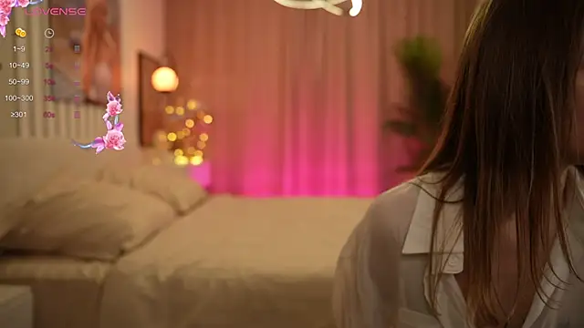 MilaLux online show from January 17, 11:25 am