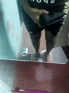 8inchhere online show from January 5, 6:55 pm