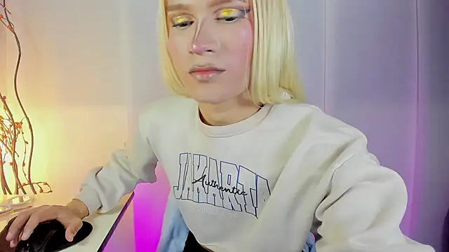 Sue blue online show from April 12, 4:27 am