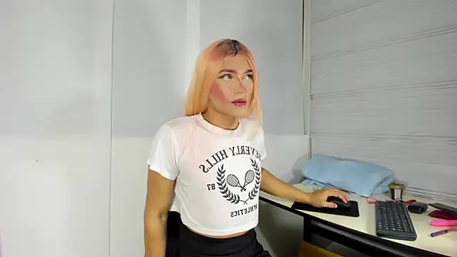 Sue blue online show from February 24, 1:17 am