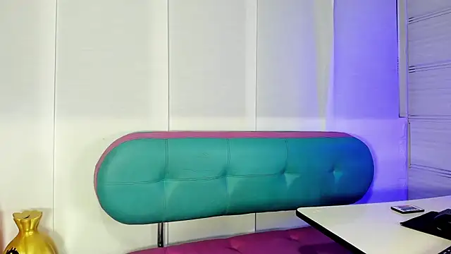 Sue blue online show from March 5, 1:02 am