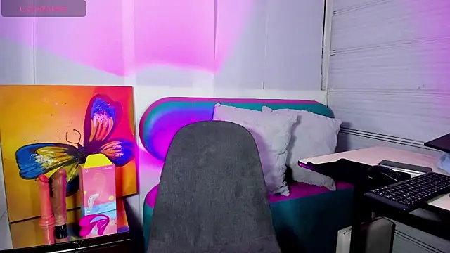 Sue blue online show from March 14, 11:22 pm