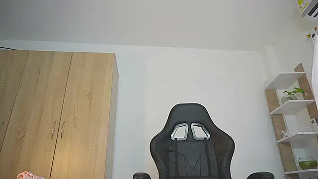 celestes777 online show from March 7, 8:03 pm