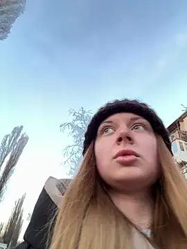 BlondeHott online show from February 23, 4:58 am