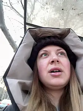 BlondeHott online show from February 22, 5:32 am