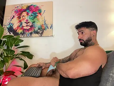 Snapshot of Miller_dominant chatting on June 16, 11:10 am Miller dominant online show from June 16, 11:10 am