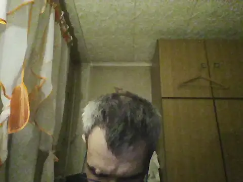 Gattuzoman85 online show from April 17, 8:44 pm