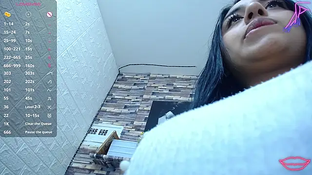 Snapshot of miaaboobs chatting on February 7, 1:08 pm miaaboobs online show from February 7, 1:08 pm