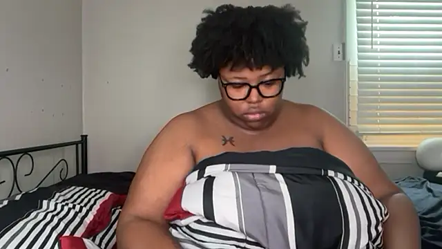 Chocolatebunnyxx96 online show from April 26, 2:03 pm