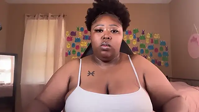 Snapshot of Chocolatebunnyxx96 chatting on June 16, 3:23 pm Chocolatebunnyxx96 online show from June 16, 3:23 pm