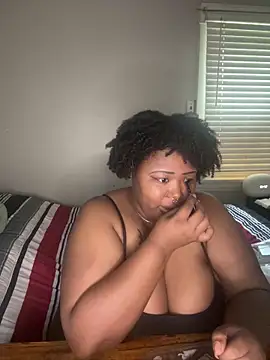 Chocolatebunnyxx96 online show from April 25, 4:48 pm