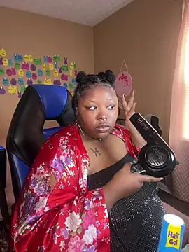 Snapshot of Chocolatebunnyxx96 chatting on June 10, 5:47 pm Chocolatebunnyxx96 online show from June 10, 5:47 pm