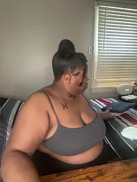 Chocolatebunnyxx96 online show from April 14, 2:22 pm