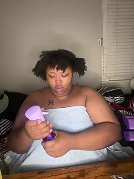 Chocolatebunnyxx96 online show from April 28, 2:49 am