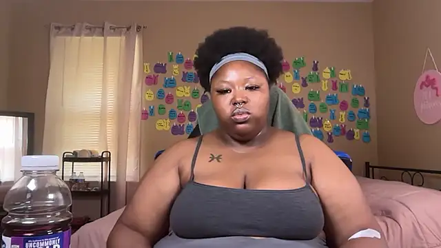 Snapshot of Chocolatebunnyxx96 chatting on July 14, 4:46 pm Chocolatebunnyxx96 online show from July 14, 4:46 pm