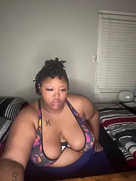 Chocolatebunnyxx96 online show from April 24, 3:19 am