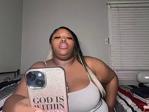 Chocolatebunnyxx96 online show from April 4, 12:39 am