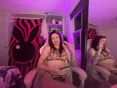 juicyvictoriasss online show from February 9, 8:51 pm