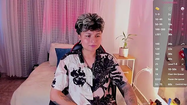 Zury Ramirez online show from April 13, 10:14 pm