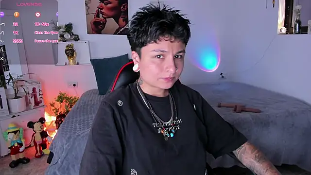 Zury Ramirez online show from February 22, 9:16 pm