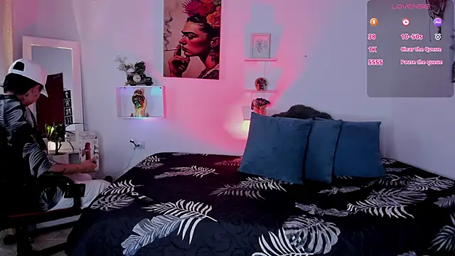 Zury Ramirez online show from February 16, 8:18 pm