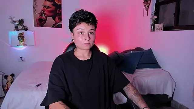 Zury Ramirez online show from February 13, 9:26 pm