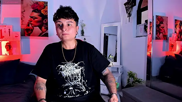 Zury Ramirez online show from January 6, 7:18 pm